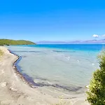 فيلة Beachfront By Dadovillas