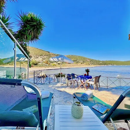 Beachfront By Dadovillas