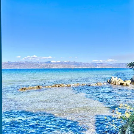 Beachfront By Dadovillas