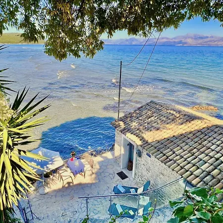 Beachfront By Dadovillas Βίλα Απραός