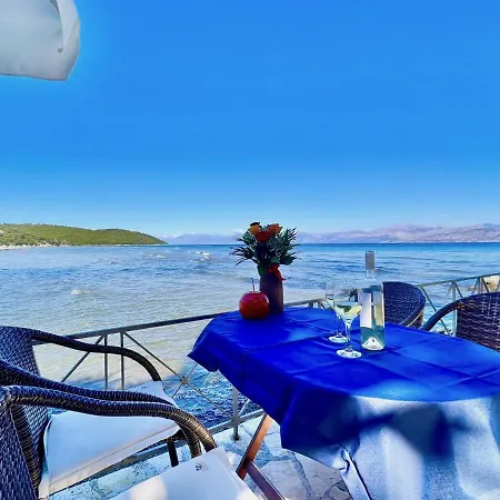 Beachfront By Dadovillas Βίλα